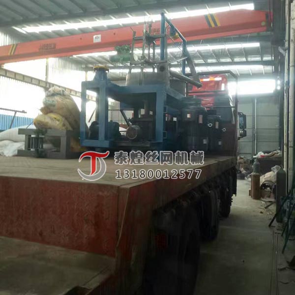 山西運城單罐拔絲機裝車發(fā)貨